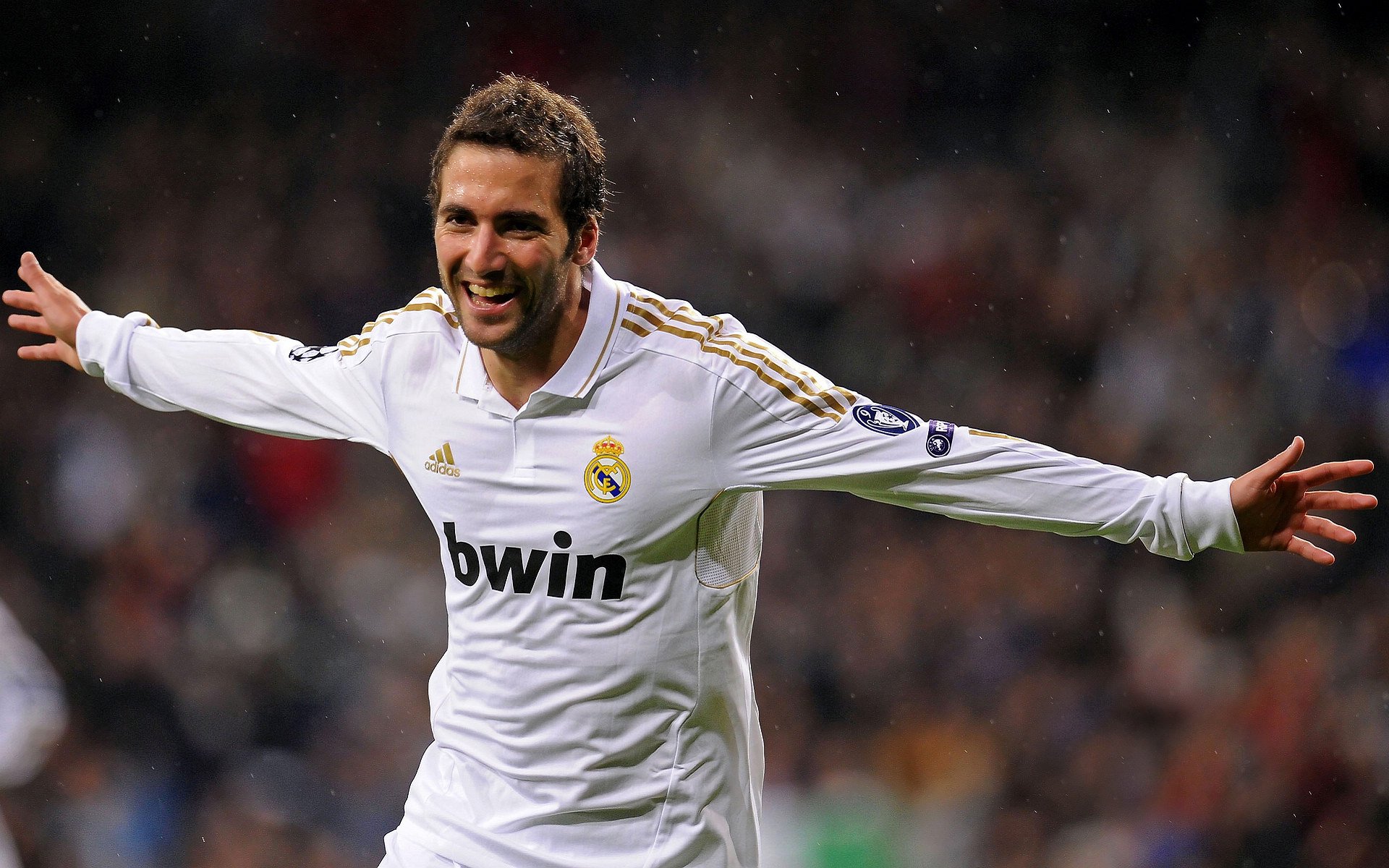 爱游戏线上-德罗巴在雄鹿比赛中爆冷，比赛规则变更引发热议！赢得满堂喝彩