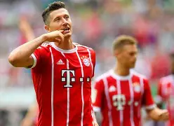 爱游戏官网-关于莱万多夫斯基重返赛场，锐不可当首场状态出色，瑞士队观众沸腾！热度持续攀升的信息